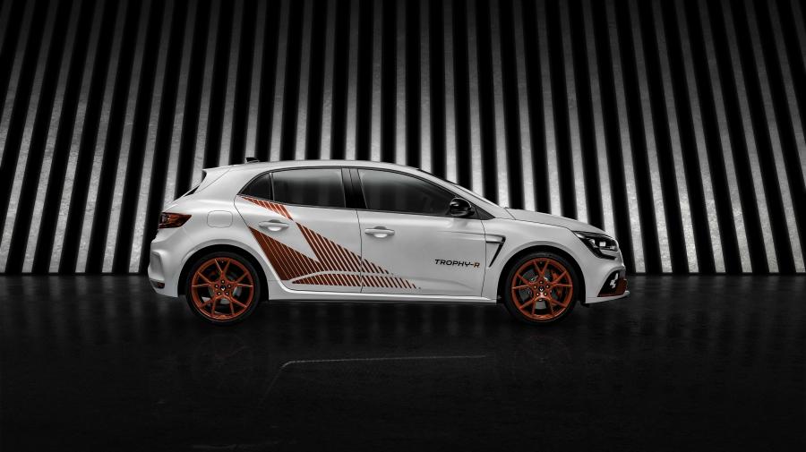  Renault Megane R.S. Trophy-R 2019 года  (WW) (фото 33 из 49)